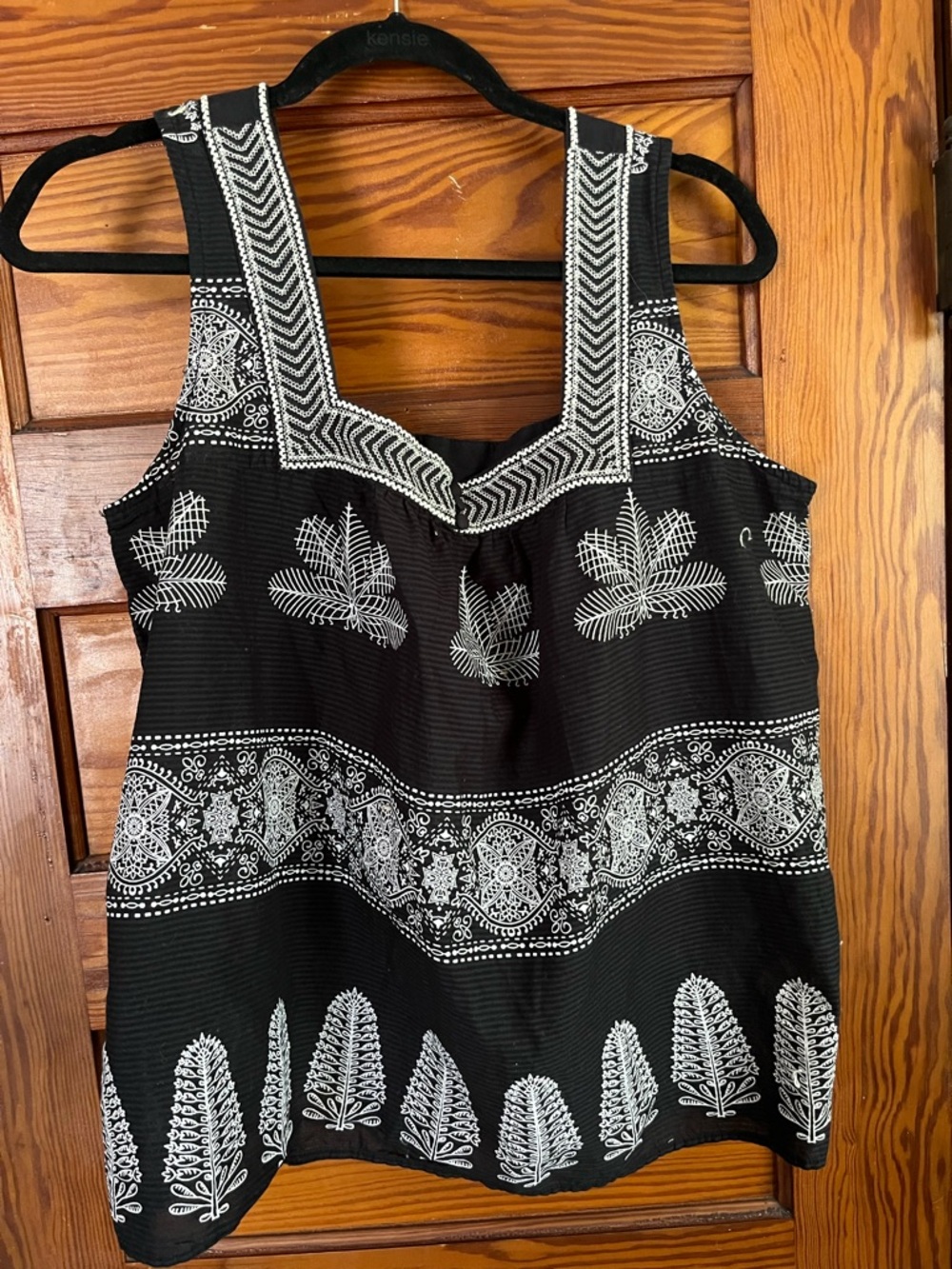 Lucky Brand Black & White Embroidered Sleeveless Tank Top, XL